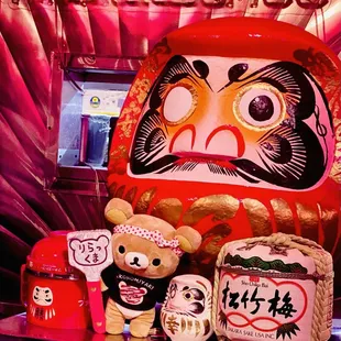 peepin "one eyed" Red Dragon.