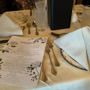 Menu and starting playing