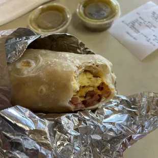 wraps, burrito, burritos and wraps, food