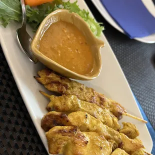 Chicken satay with excellent peanut sauce