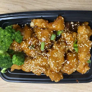chicken and broccoli with sesame seeds
