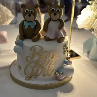 Front of gender reveal cake