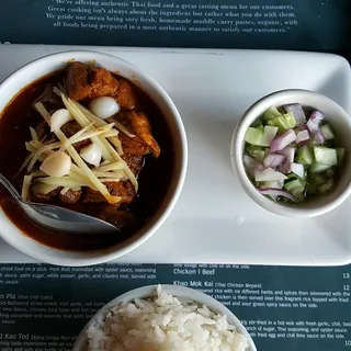 Kaeng Hung-Ley Curry
