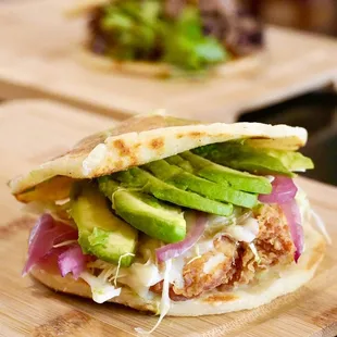 Arepas Rellanas de Pollo