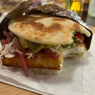 Arepas Rellena De Vegetal