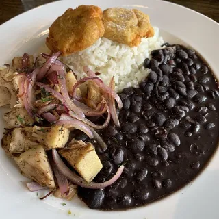 Lechon de Yaca