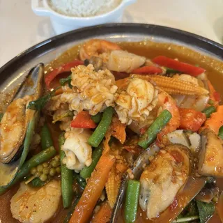 Seafood Pad Cha