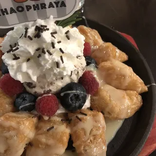 Ice Cream with crispy Roti