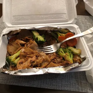 Pad see ew chicken