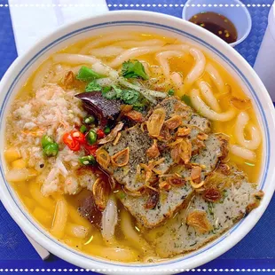 Banh Canh Cua (Crab Udon Noodles)