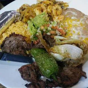 Carne Asada Con Camarones 4.25/5 Quite Large And Quite Delish.
