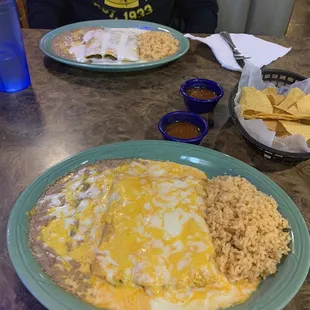 close: Enchiladas Chipotle far: Enchiladas Chapala