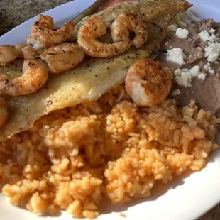 a plate of mexican food