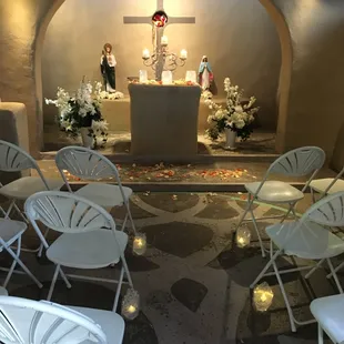 Altar and aisle Chapel Guadalupe