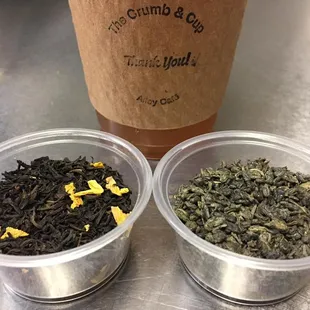 Loose Leaf peach and green tea.