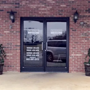 Chapman&apos;s entrance