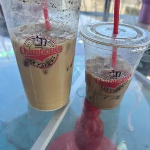 The largest iced coffee and the smallest iced coffee