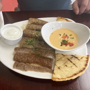 Gyro plate out of this world flavors are ridiculously good