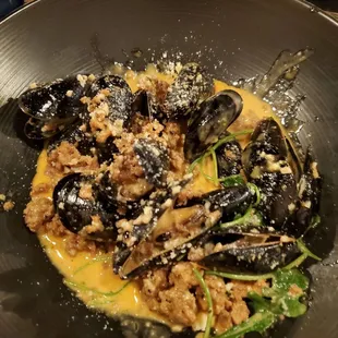 Mussels with sausage