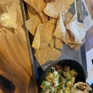 Charred Pineapple Guacamole