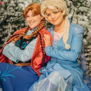 Sisters and best Frozen friends!