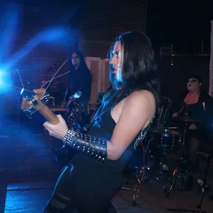 Molly Vamp live at Characters Friday October 30, 2015 #mollyvampband