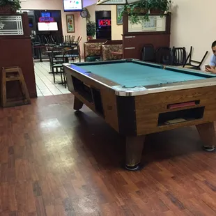 sushi and sashimi, interior