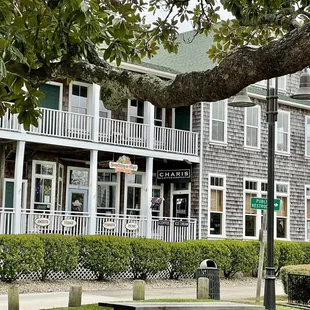 Charis front entrance up the stairs (another entrance to shop is on other (Ananias Dare St) side, right behind Magnolia Pavilion