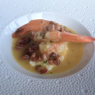 Shrimp and Stone-Ground Creamy Grits