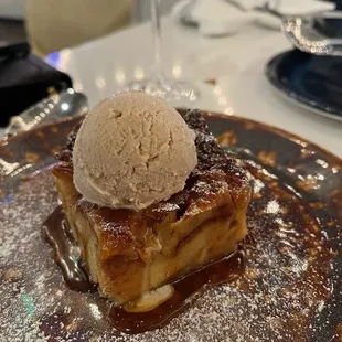 Brioche apple bread pudding