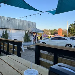 Lots of nice outdoor seating and play area for kids