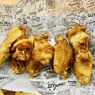 10 PC CLASSIC WINGS AND FRIES