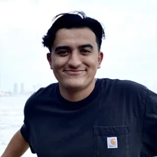 Luis P.