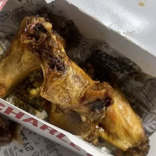 Waited 12 minutes for my wings and the chicken must&apos;ve been already 30 minutes old