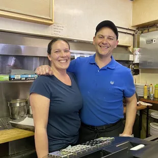 Amanda and BJ will make sure you feel right and home and feed you very well! What a pleasure to have found Charley's.
