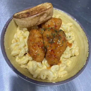 Charlie B Mac n Cheese