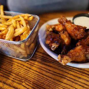 1/2 order honey garlic wings w/ side of fries