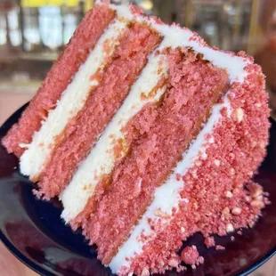 Strawberry Crunch Cake
