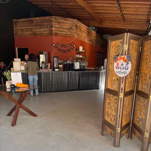 the entrance to the cafe