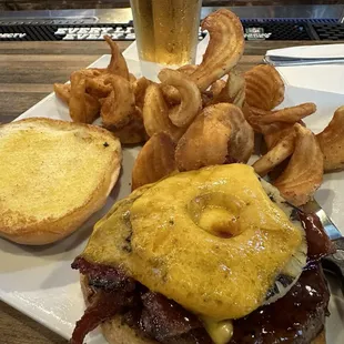 Hawaiian burger. Excellent.