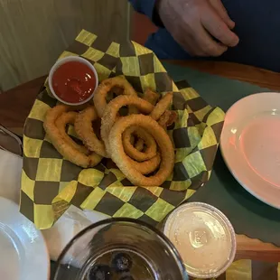 Charlie’s Pub