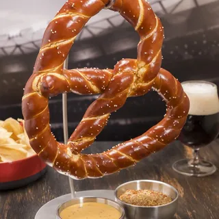 King Size Pretzel - Pub Cheese
