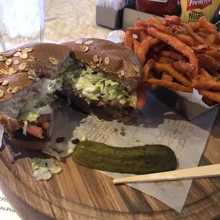 Charlie-s Vegan ImpossibleTM Burger