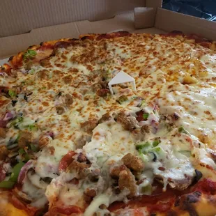 DONT ASK FOR EXTRA CHEESE! THEY ADD ENOUGH! Half dome and half Pineapple, pepperoni