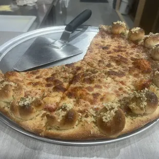 Garlic knot crusted pizza