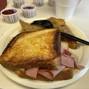 Bologna sandwich