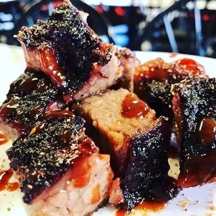 a plate of ribs