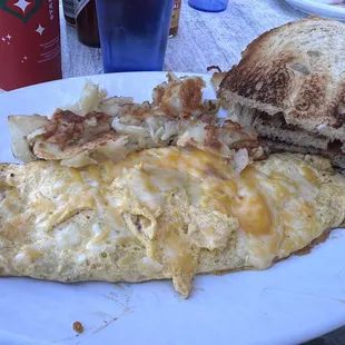 Deluxe Chili Omelette
