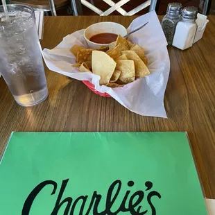 Chips &amp; salsa.
