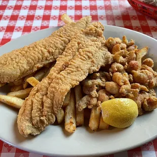 Fried combo platter with catfish and crawfish